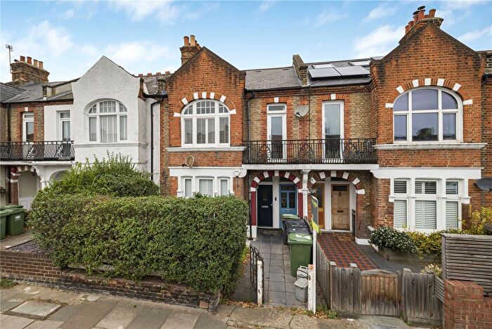 2 Bedroom Maisonette For Sale In Stondon Park, Honor Oak, London, SE23