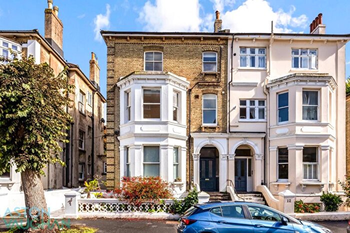 1 Bedroom Flat To Rent In Wilbury Road Head, Hove, BN3