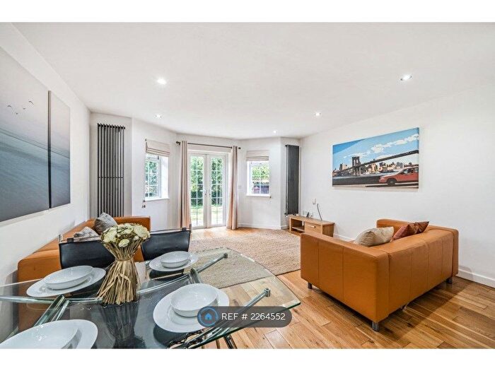 2 Bedroom Flat To Rent In Fairfield Road, Uxbridge, UB8