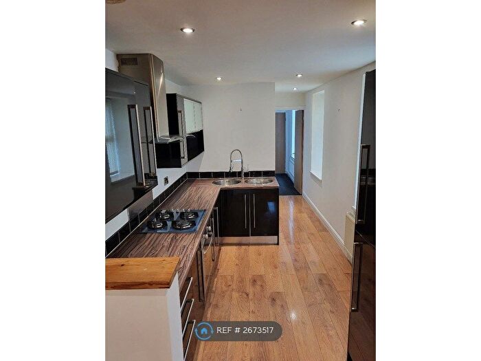 1 Bedroom Maisonette To Rent In Racecommon Road, Barnsley, S70