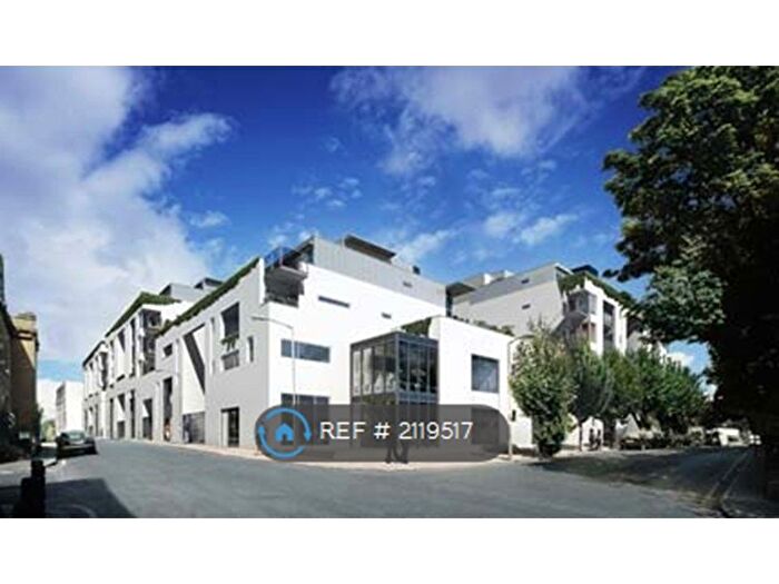 3 Bedroom Flat To Rent In Osiers Road, London, SW18