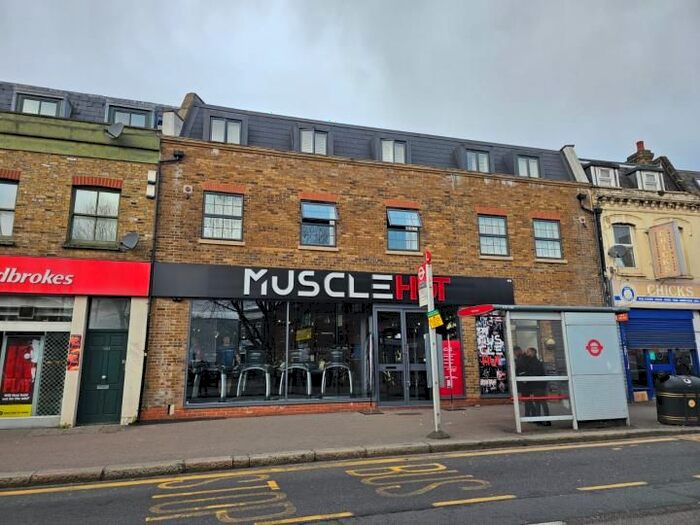 1 Bedroom Flat To Rent In High Road Leytonstone, London, E11