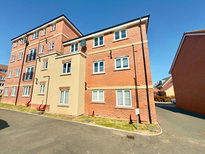 2 Bedroom Flat For Sale In Newton Leys, Milton Keynes, MK3
