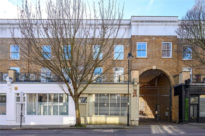 2 Bedroom Apartment For Sale In Clare Lane, Canonbury, London, N1