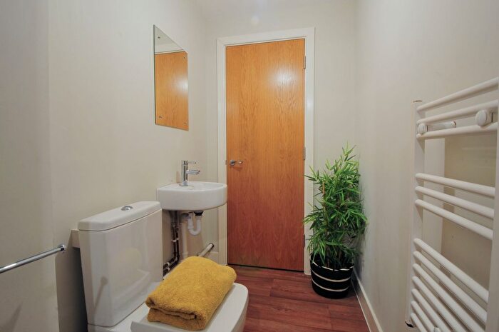 3 Bedroom Flat To Rent In Bed House – Bridgewater Point, Salford, M5