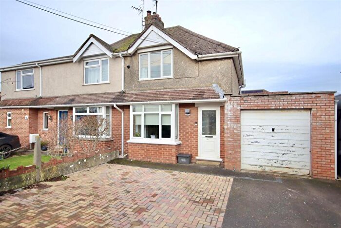 2 Bedroom Semi Detached House For Sale In Park Avenue, Chippenham, SN14