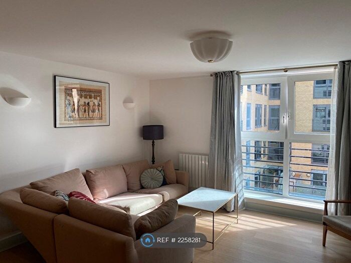 2 Bedroom Flat To Rent In Nacovia House, London, SW6