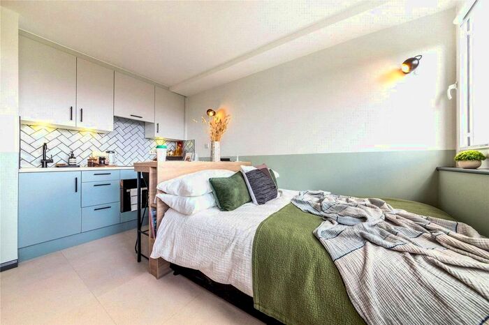 Studio To Rent In Uncle Stockwell, Courland Grove, London, SW8