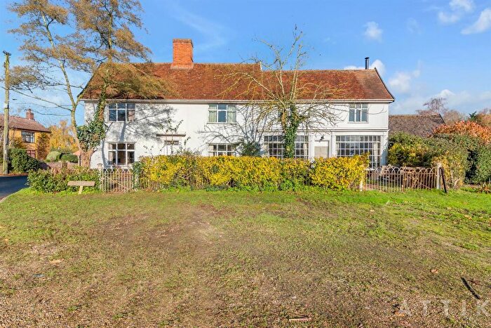 5 Bedroom Detached House For Sale In The Street, Metfield, Harleston, IP20