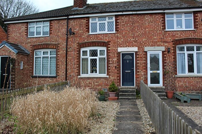 2 Bedroom Cottage To Rent In Kirkgate, Waltham, DN37