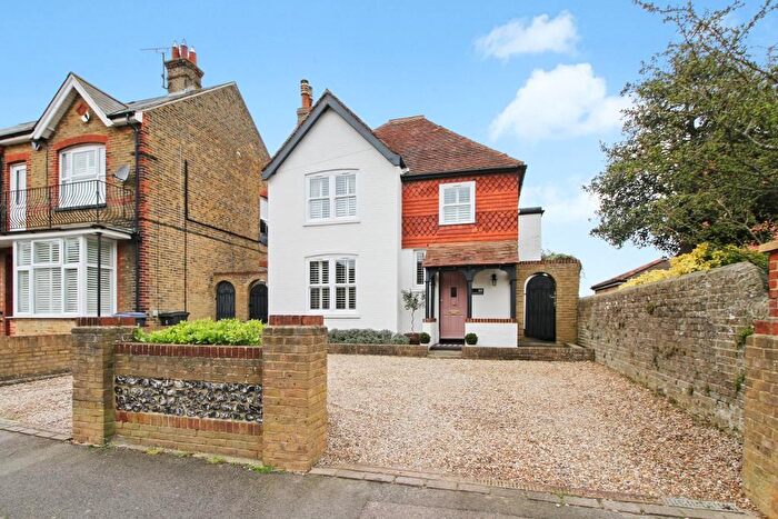 4 Bedroom Detached House For Sale In Middle Deal Road, Deal, Kent, CT14