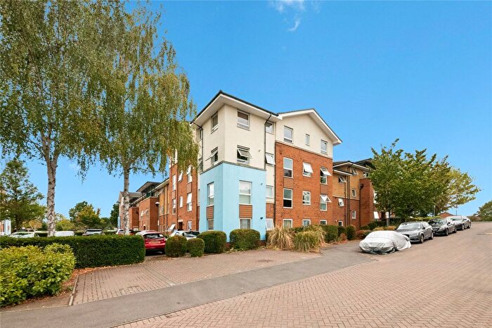 2 Bedroom Flat For Sale In Admiralty Close, West Drayton, UB7