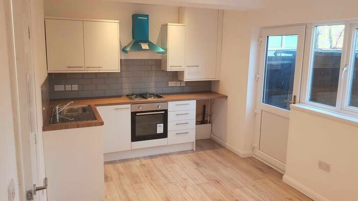 1 Bedroom Flat To Rent In Broadyates Road, Birmingham, B25