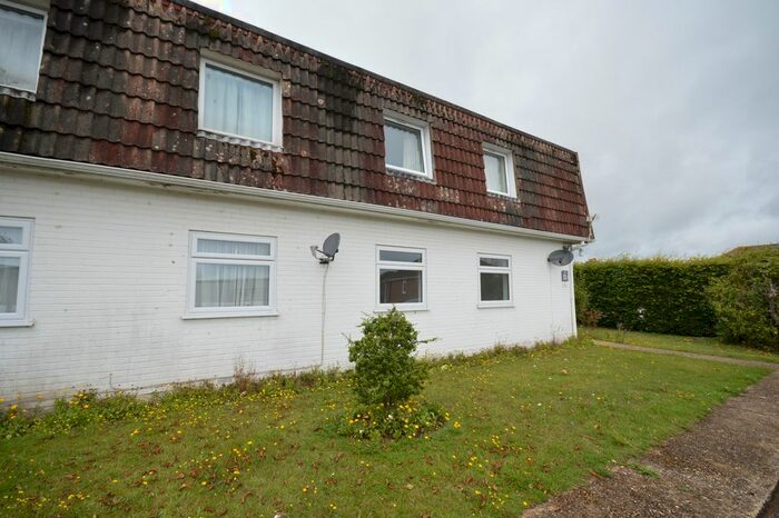 2 Bedroom Flat To Rent In Buckland View, Lower Buckland Road, Lymington, Hampshire, SO41