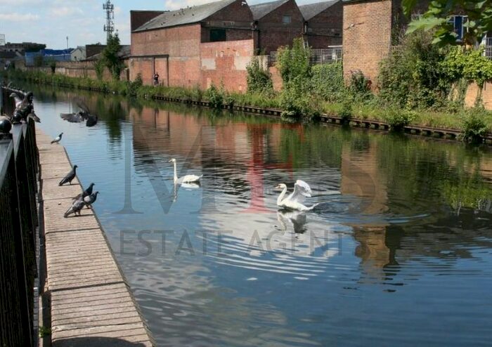 1 Bedroom Flat To Rent In Burket Close, Norwood Green, UB2