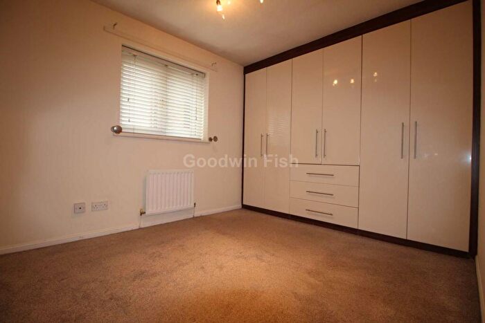 2 Bedroom End Of Terrace House To Rent In Brocade Close, Trinity Riverside, M3