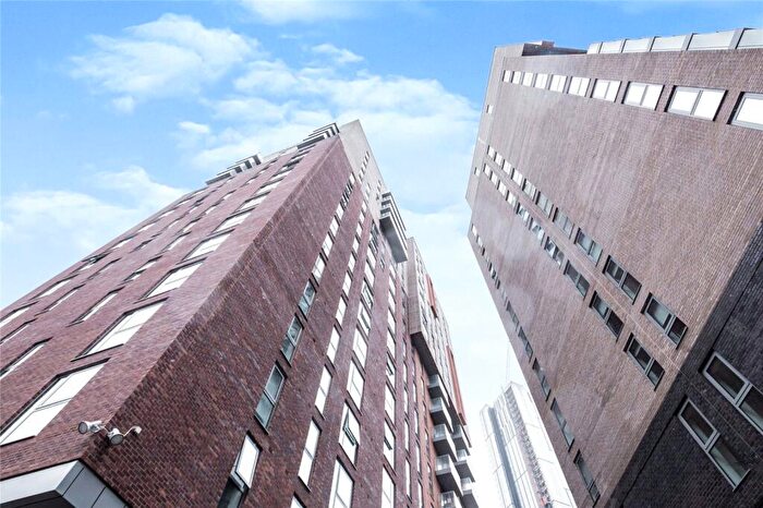 2 Bedroom Flat For Sale In Greengate, Salford, Manchester, M3