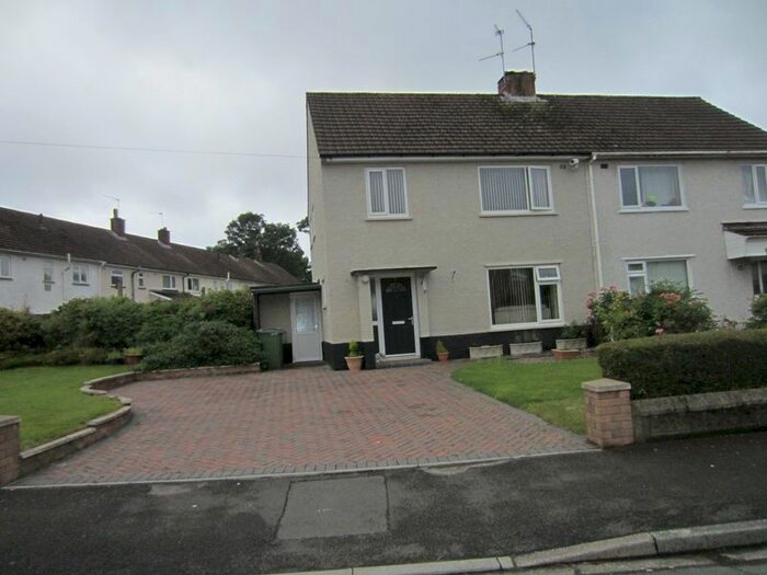 3 Bedroom Semi-Detached House To Rent In Whitland Close, Fairwater, Cardiff, CF5