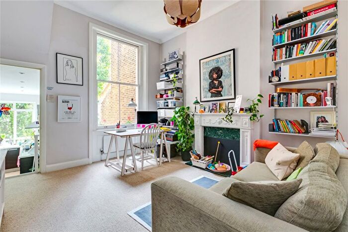 2 Bedroom Flat To Rent In Holland Road, Holland Park, W14