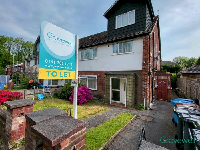 2 Bedroom Flat To Rent In Ainsdale Avenue, Salford, M7