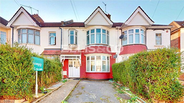 3 Bedroom Terraced House For Sale In Scarle Road, Wembley, HA0