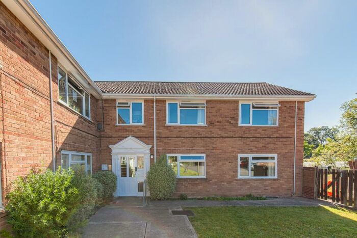 1 Bedroom Apartment To Rent In Downside Road, Risinghurst, OX3