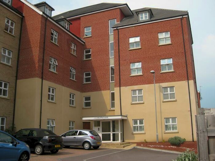 1 Bedroom Flat To Rent In Wheelwright House, Palgrave Road, MK42