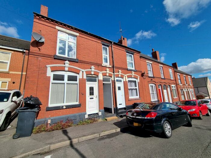 3 Bedroom End Of Terrace House To Rent In Walker Street, Dudley, DY2