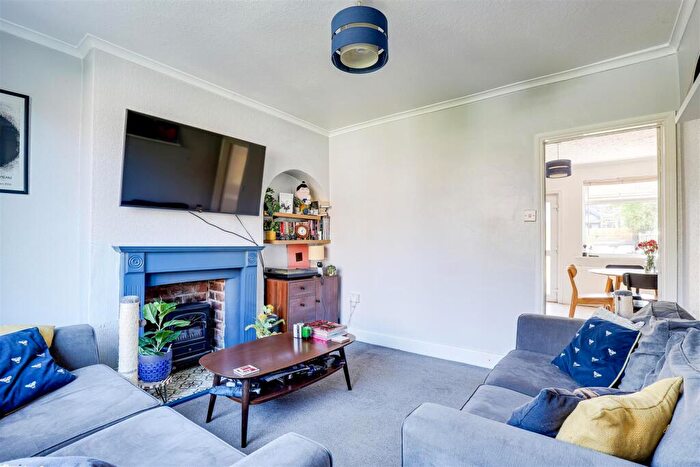 3 Bedroom Terraced House For Sale In Marina Avenue, Beeston, Nottinghamshire, NG9
