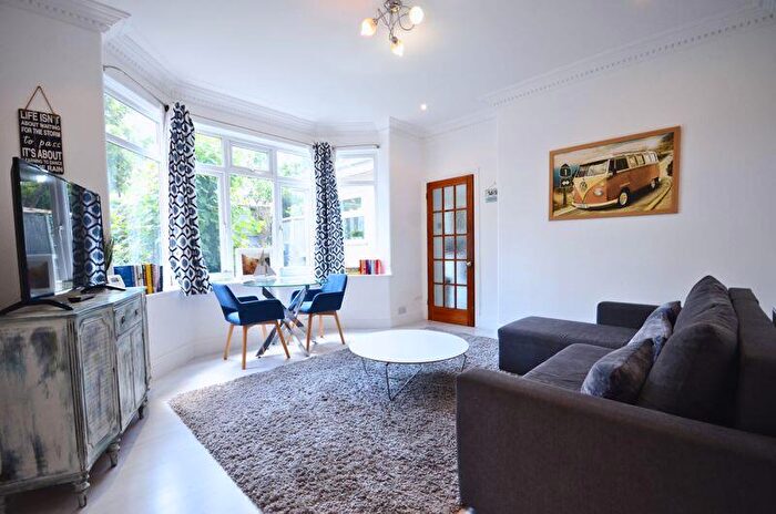 1 Bedroom Flat For Sale In Queens Park South Drive, Bournemouth, BH8