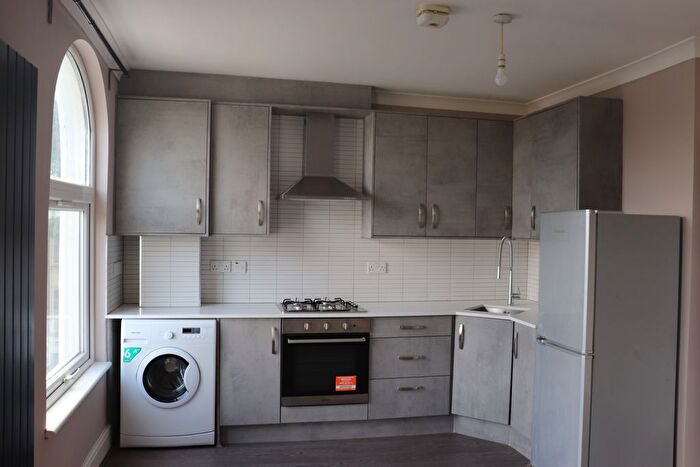 1 Bedroom Flat To Rent In Finsbury Park, London, N4