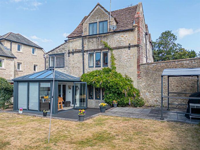 4 Bedroom Cottage For Sale In Lowbourne, Melksham, SN12