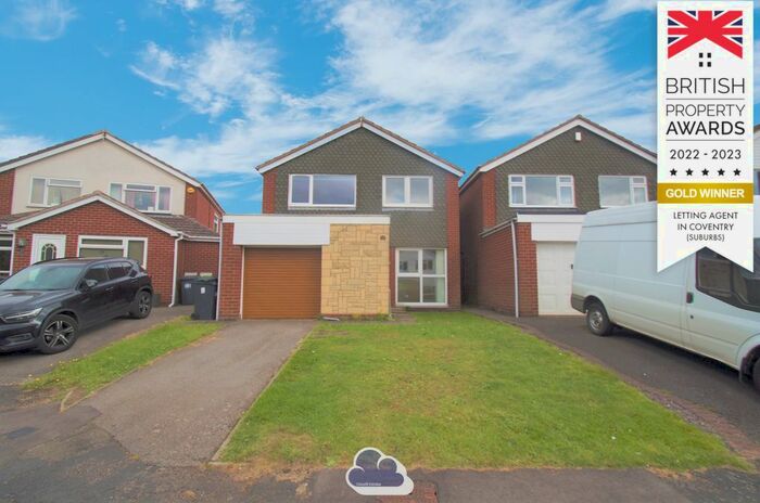 3 Bedroom Detached House To Rent In Pembroke Close, Warwick, CV34