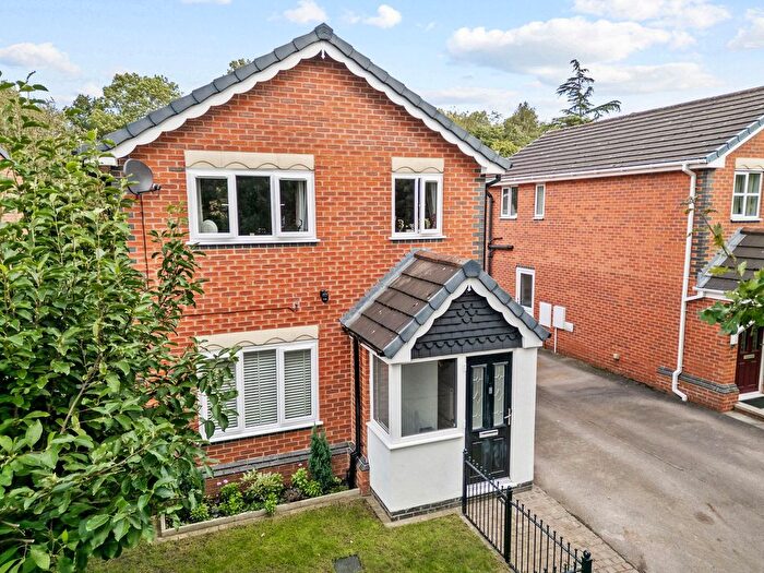 3 Bedroom Detached House For Sale In Keckwick Lane, Daresbury, WA4
