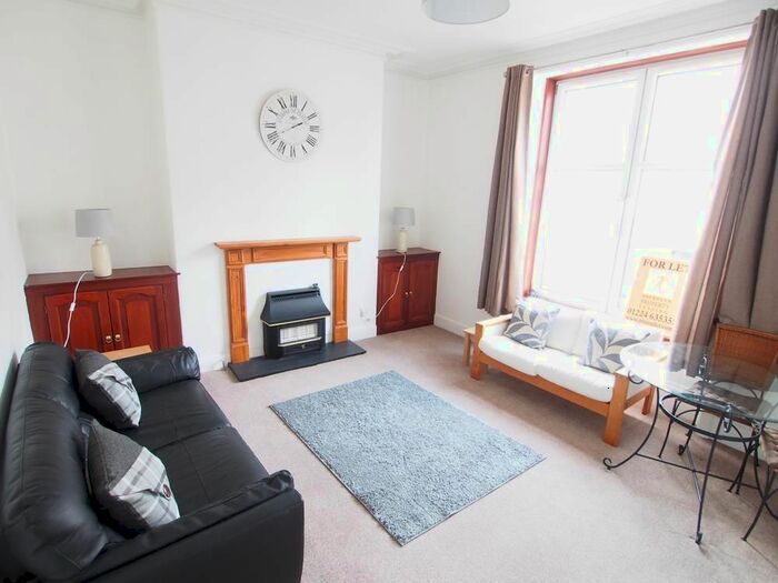 1 Bedroom Flat To Rent In Wallfield Place L, First Left, AB25