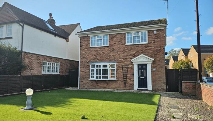 4 Bedroom Detached House For Sale In Vicarage Road, Bletchley, Milton Keynes, MK2