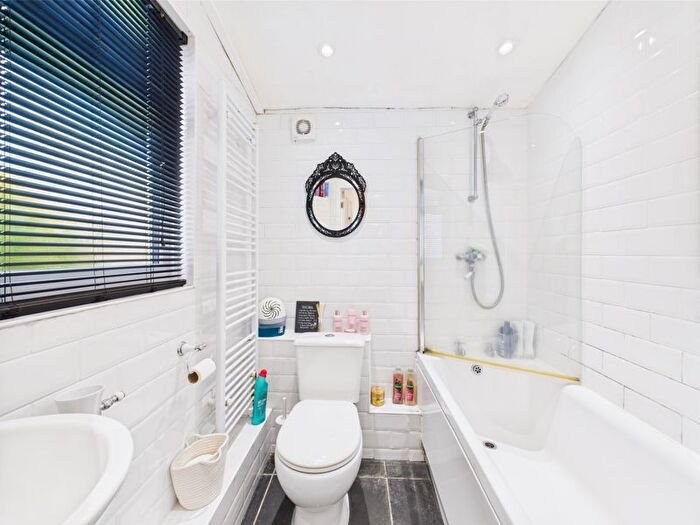 2 Bedroom Cottage For Sale In Treluswell, Penryn - Attractive Character Cottage, TR10