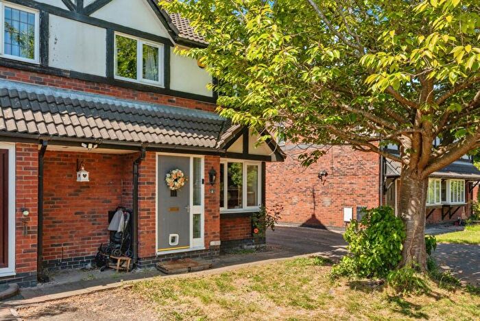 3 Bedroom Semi-Detached House For Sale In Tatton Close, Chester, Cheshire, CH4
