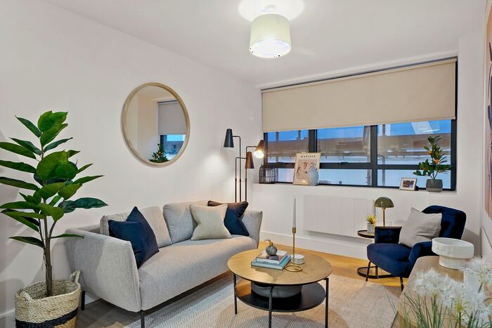 1 Bedroom Flat To Rent In Steeplemount House, Shirley Road, Enfield, Enfield, EN2