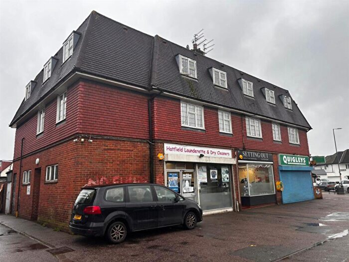 2 Bedroom Flat To Rent In Birchwood AvenueHatfieldHertfordshire, AL10