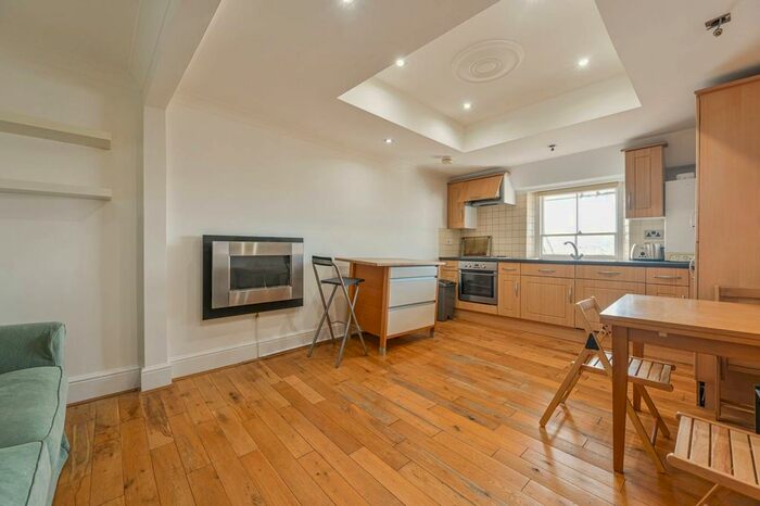 1 Bedroom Flat To Rent In St George's Drive, Pimlico, London, SW1V