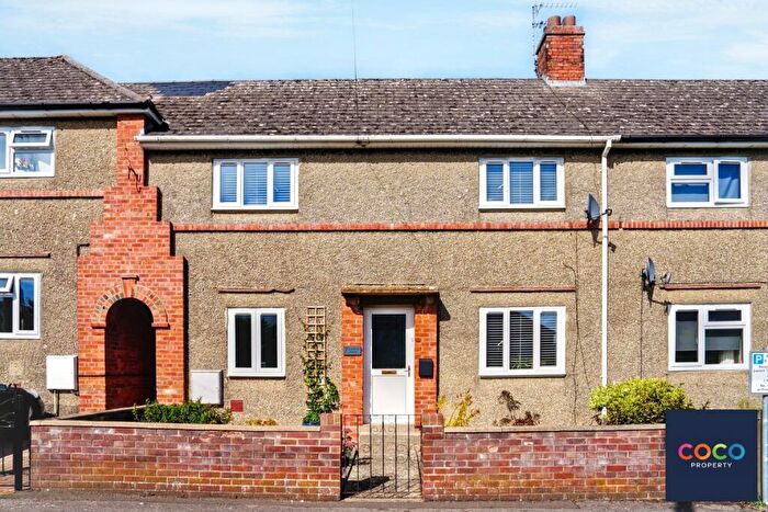 3 Bedroom Terraced House For Sale In Milford Road, Dorchester, Dorset, DT1