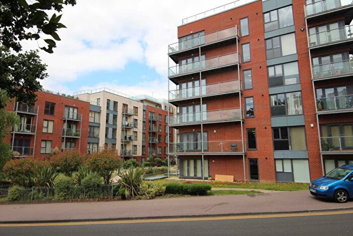 1 Bedroom Flat To Rent In Mosaic House, Midland Road, Hemel Hempstead, Hertfordshire, HP2