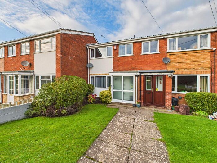 3 Bedroom Terraced House For Sale In Shaw Lane, Stoke Prior, B60