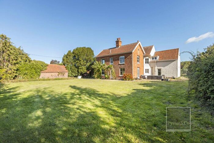 6 Bedroom Detached House For Sale In Caistor Lane, Caistor St Edmund, NR14