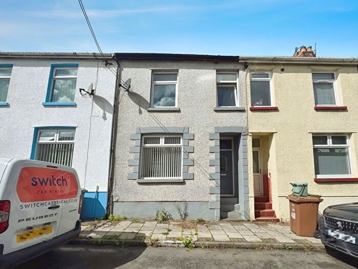 2 Bedroom Terraced House For Sale In Raglan Road, Hengoed, CF82