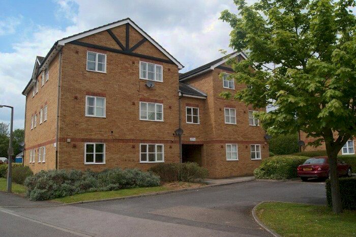 1 Bedroom Flat To Rent In Maplin Park, Langley, Berkshire, SL3