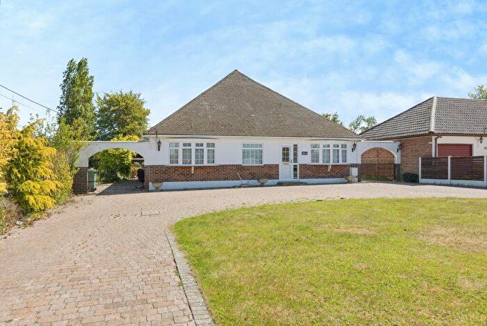 4 Bedroom Bungalow For Sale In Gresham Avenue, Hartley, Kent, DA3