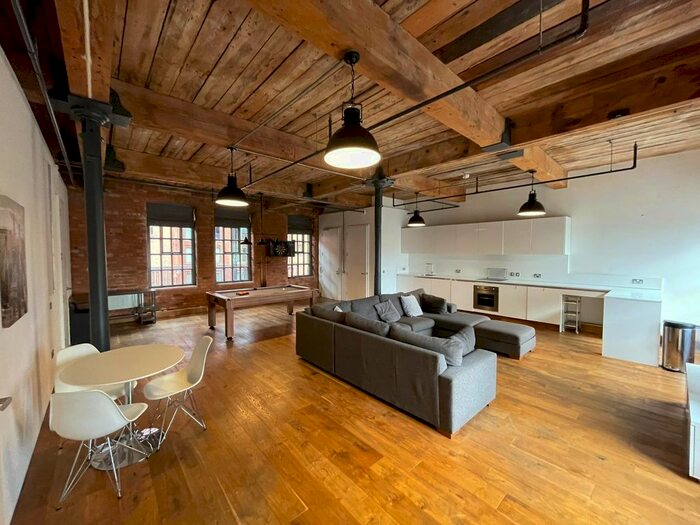 2 Bedroom Flat To Rent In Ellesmere Street, Manchester, M15