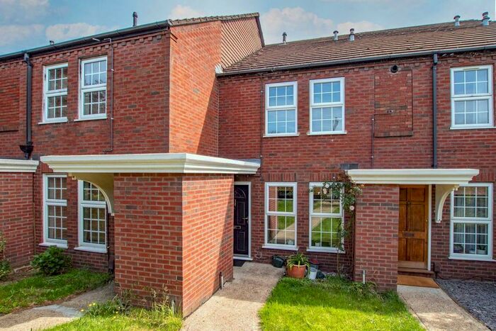 1 Bedroom Property To Rent In Meadway, Twickenham, TW2